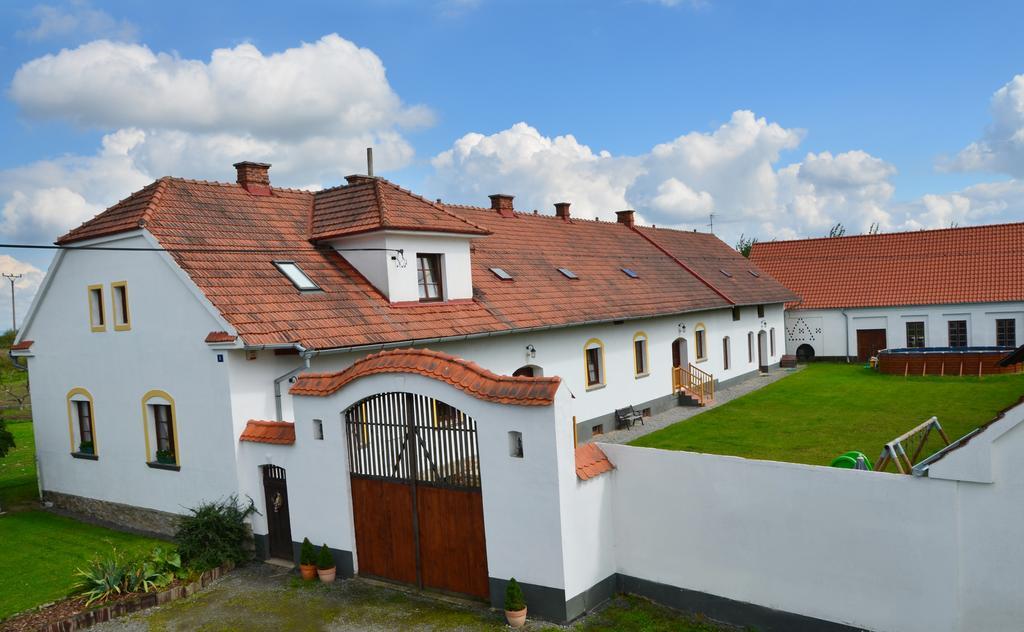 Appartamento Blazkuv Statek Malsice Esterno foto